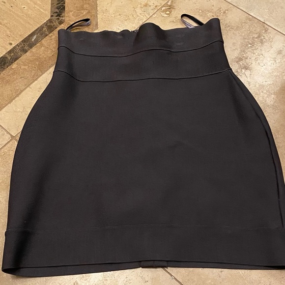 Herve Leger Dresses & Skirts - Herve Leger mini skirt